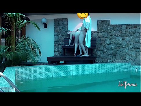❤️ Baas noeget faam nei it swimbad, mar koe net wjerstean in hot ️ Homemade porno by ús fy.robosexshop.ru ☑