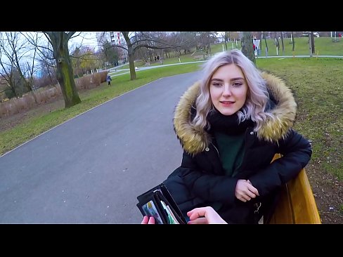 ❤️ Swallows in frjemdling syn hot cum foar jild - blowjob yn it park troch Eva Elfie ️ Homemade porno by ús fy.robosexshop.ru ☑